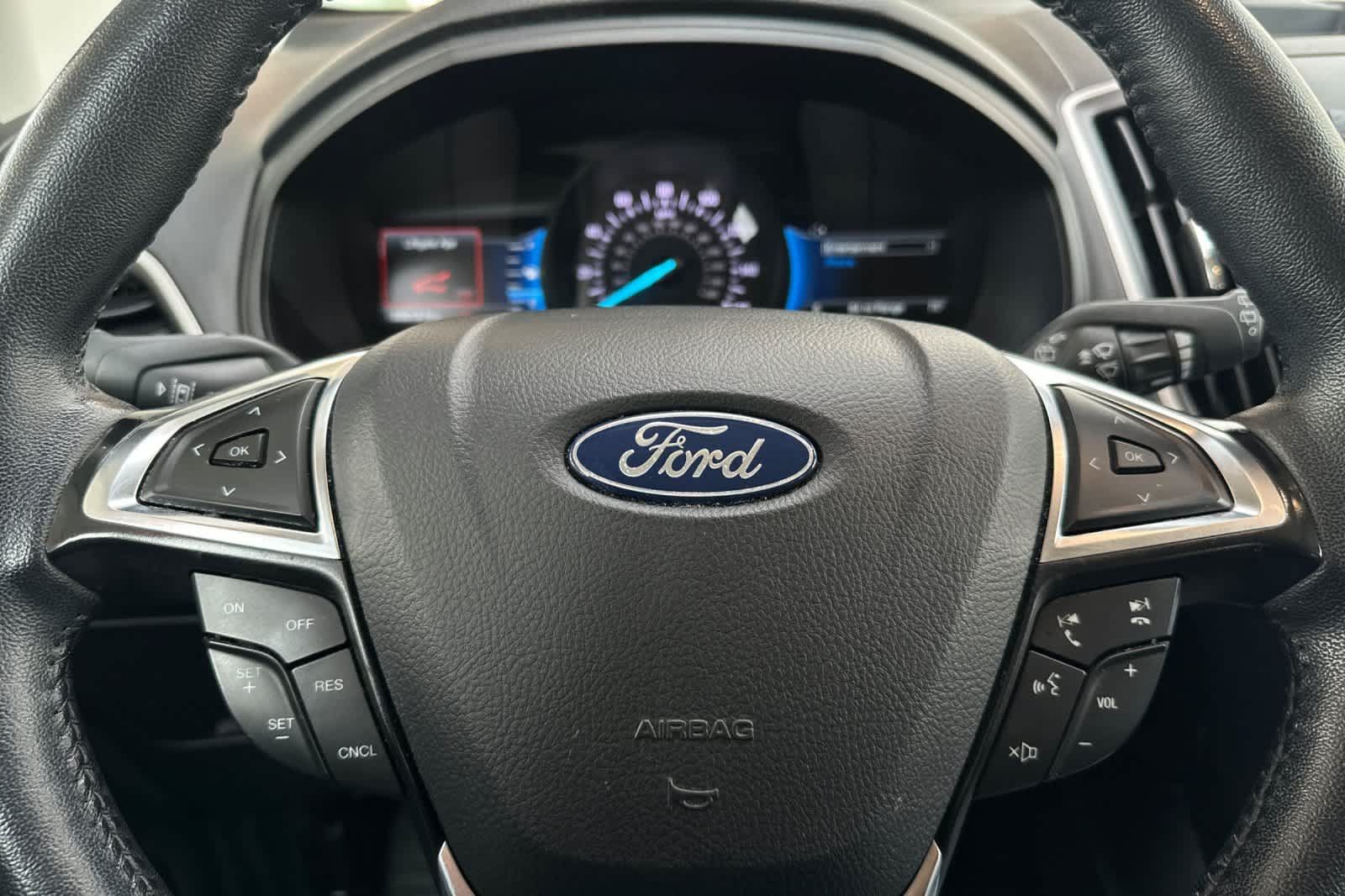 Used 2024 Ford Edge SEL AWD/4WD image 25