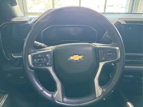 Used 2025 Chevrolet Silverado 2500 LT w/ Z71 Chrome Sport Edition AWD/4WD image 15