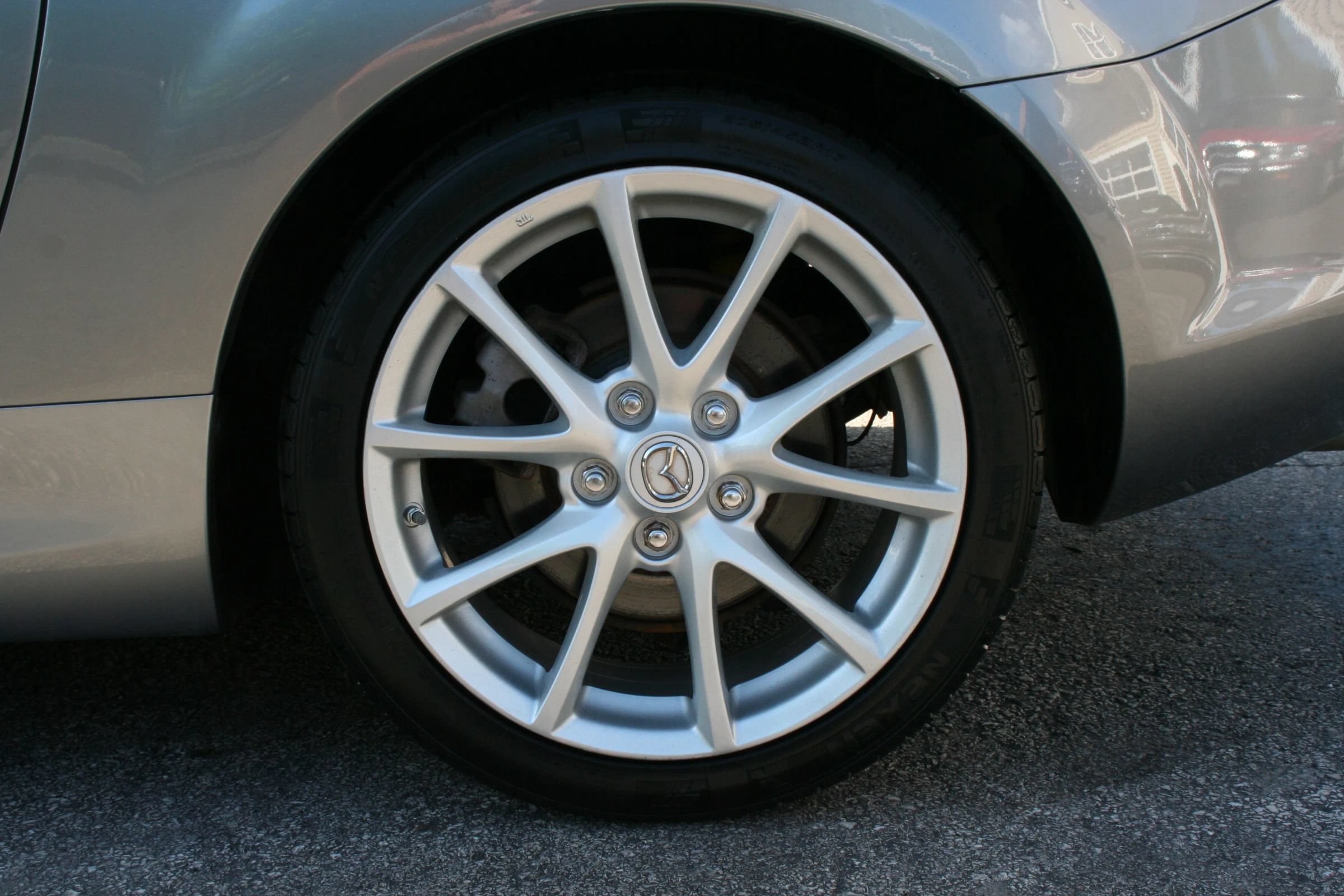 Used 2012 MAZDA MX-5 Miata Grand Touring w/ Premium Pkg RWD image 11