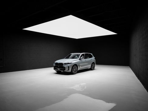 Used 2024 BMW X5 sDrive40i w/ M Sport Package RWD image 93