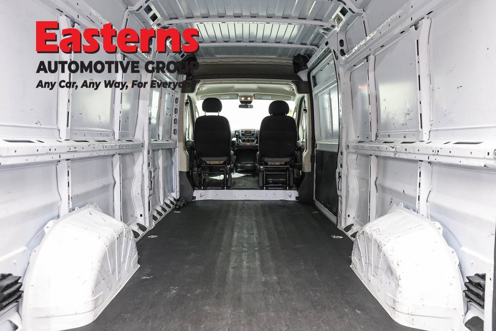 Used 2021 RAM ProMaster 2500 FWD image 9