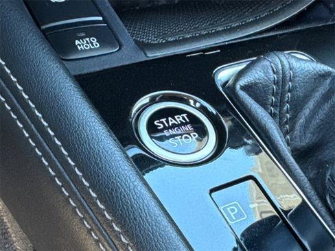 Used 2023 Nissan Kicks SR image 31