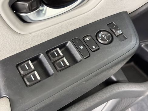 Used 2024 Honda Pilot Touring image 21