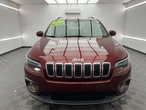 Used 2019 Jeep Cherokee Latitude Plus w/ Comfort/Convenience Group image 2