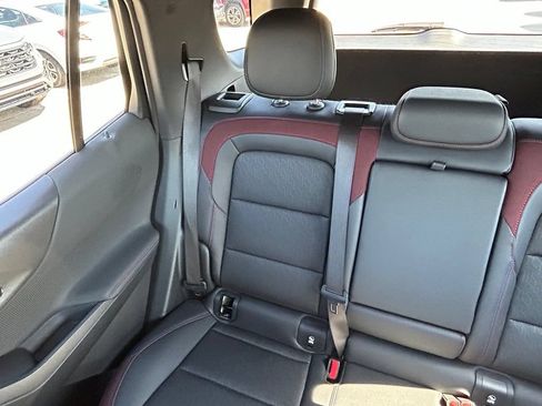 Used 2025 Chevrolet Equinox RS FWD image 12