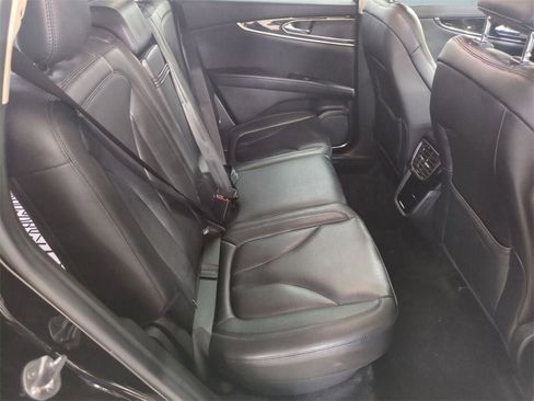 Certified 2023 Lincoln Nautilus AWD w/ Premium Package image 30