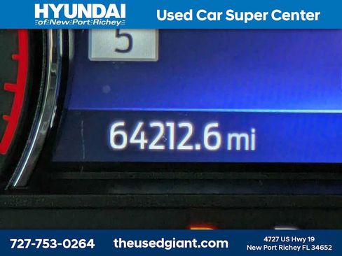 Used 2023 Ford Explorer Limited w/ Equipment Group 301A RWD image 40