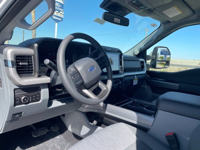 New 2026 Ford F250 XLT w/ XLT Premium Package AWD/4WD image 9
