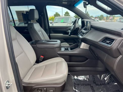 Used 2022 Chevrolet Tahoe LT w/ LT Signature Plus Package AWD/4WD image 17
