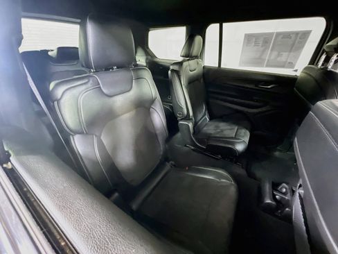 Used 2023 Jeep Grand Cherokee L Laredo AWD/4WD image 26