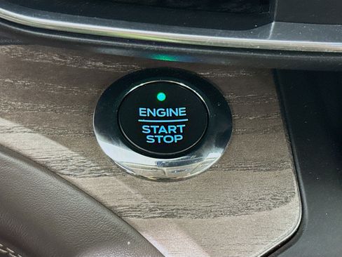 Used 2020 Ford Explorer Platinum w/ Premium Technology Package image 20