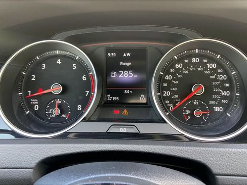 Used 2019 Volkswagen GTI SE w/ SE Experience Package FWD image 17