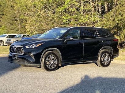 Used 2022 Toyota Highlander XLE