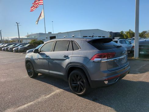 Certified 2021 Volkswagen Atlas Cross Sport SE FWD image 3