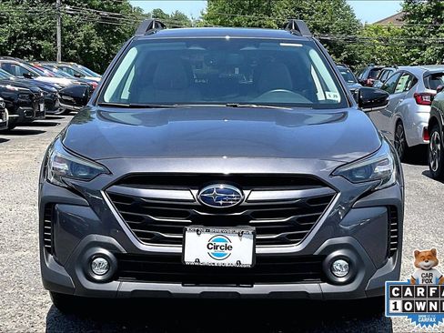 Certified 2024 Subaru Outback Premium w/ Popular Package #1A AWD/4WD image 3