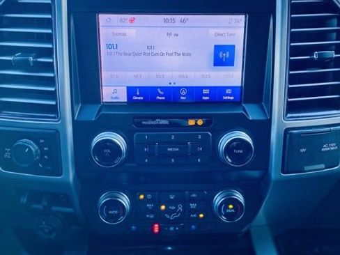 Used 2020 Ford F350 Platinum image 17