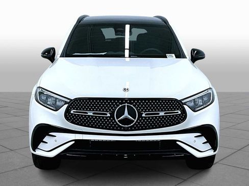 New 2025 Mercedes-Benz GLC 300 4MATIC image 3