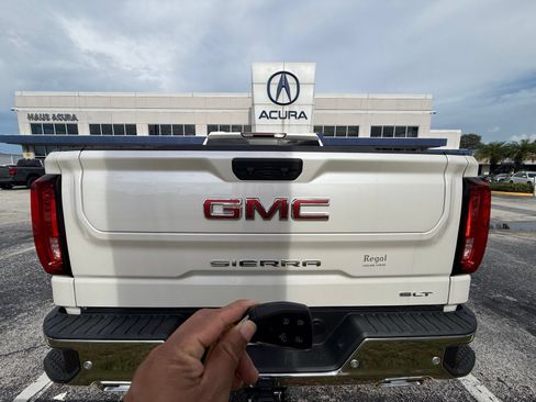 Used 2025 GMC Sierra 1500 SLT w/ SLT Premium Plus Package AWD/4WD image 6