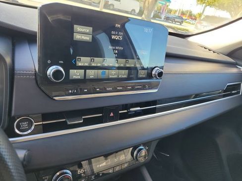 Used 2024 Mitsubishi Outlander SE FWD image 30