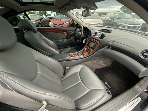 Used 2004 Mercedes-Benz SL 500 w/ AMG Sport Pkg image 15