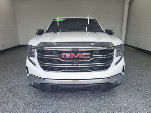 Used 2024 GMC Sierra 1500 SLT w/ SLT Premium Plus Package AWD/4WD image 8