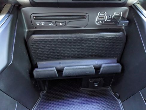 Used 2019 RAM 1500 Laramie w/ Sport Appearance Package image 38