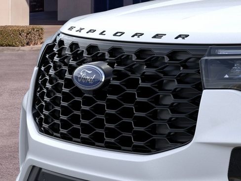 New 2026 Ford Explorer ST-Line w/ ST-Line Street Pack AWD/4WD image 17