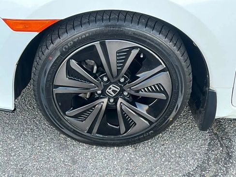 Used 2018 Honda Civic EX image 24