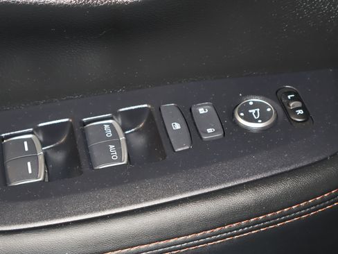 Used 2025 Honda HR-V Sport image 32