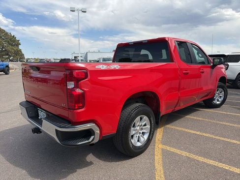 Used 2021 Chevrolet Silverado 1500 LT AWD/4WD image 3