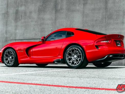Used 2015 Dodge Viper SRT-10 RWD image 45
