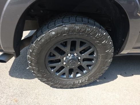 Used 2025 RAM 2500 Limited AWD/4WD image 12