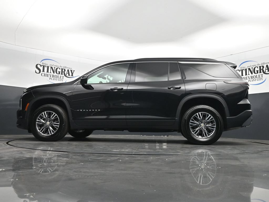 Used 2026 Chevrolet Traverse LT AWD/4WD image 23