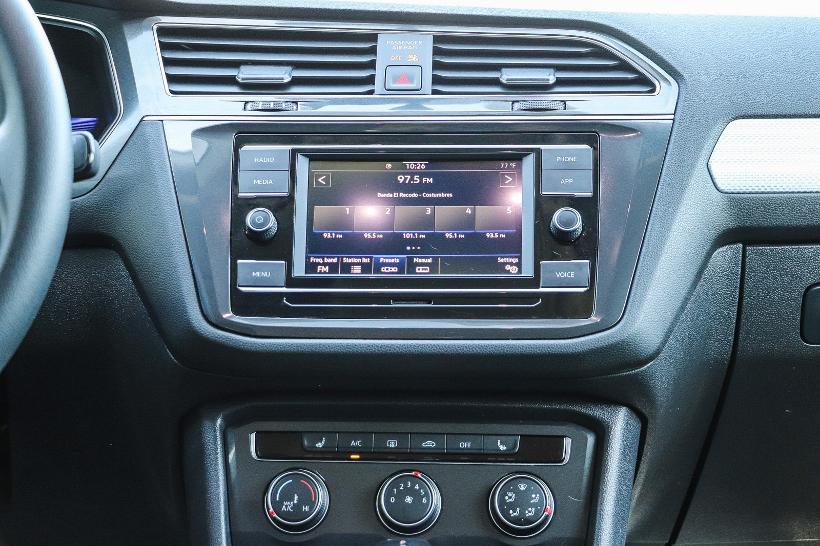 Used 2022 Volkswagen Tiguan S FWD image 14