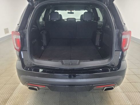 Used 2017 Ford Explorer Sport AWD/4WD image 29