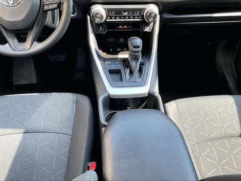 Used 2024 Toyota RAV4 XLE w/ Convenience Package FWD image 17