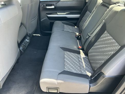 Used 2019 Toyota Tundra SR5 AWD/4WD image 15