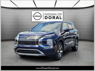 Used 2025 Mitsubishi Outlander SE FWD video 1