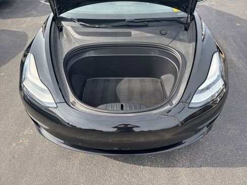 Used 2018 Tesla Model 3 Mid Range RWD image 18