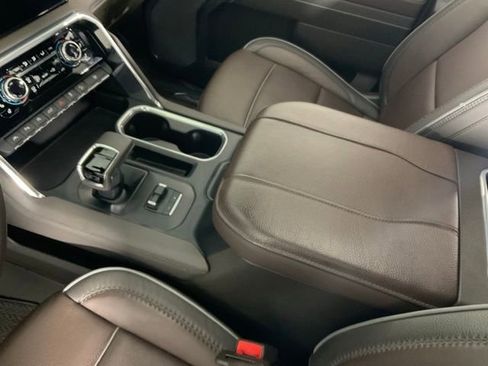 Used 2024 GMC Sierra 1500 Denali AWD/4WD image 20