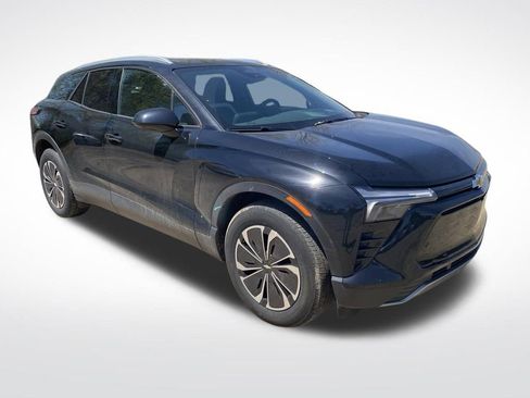 Used 2024 Chevrolet Blazer EV LT AWD/4WD image 9