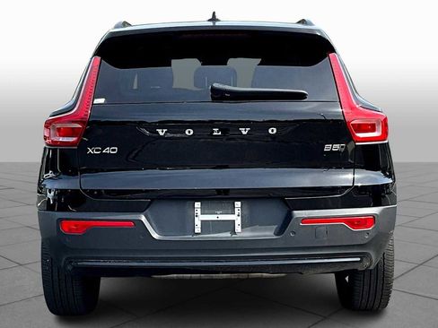 Certified 2023 Volvo XC40 B5 Plus w/ Driver Assist Package image 4