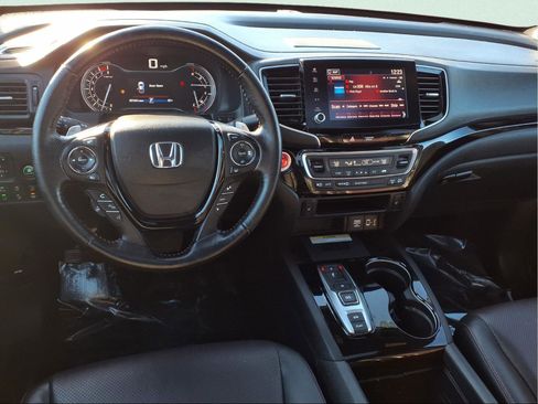 Certified 2021 Honda Ridgeline Black Edition image 16