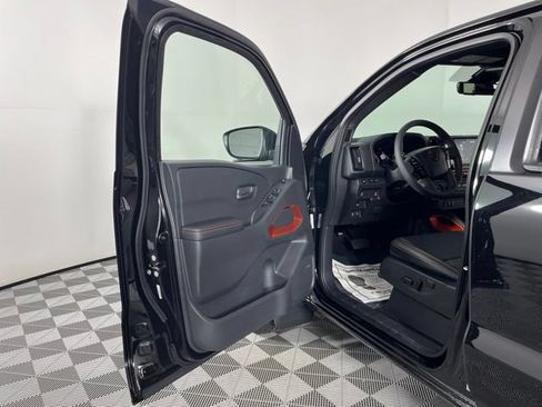 New 2026 Nissan Frontier PRO-4X w/ Pro Premium Package AWD/4WD image 15