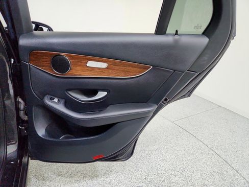 Certified 2022 Mercedes-Benz GLC 300 4MATIC image 27