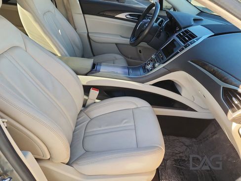 Used 2017 Lincoln MKZ Select w/ Select Plus Package image 25