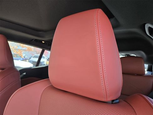 New 2026 BMW X2 xDrive28i w/ Technology Package image 17