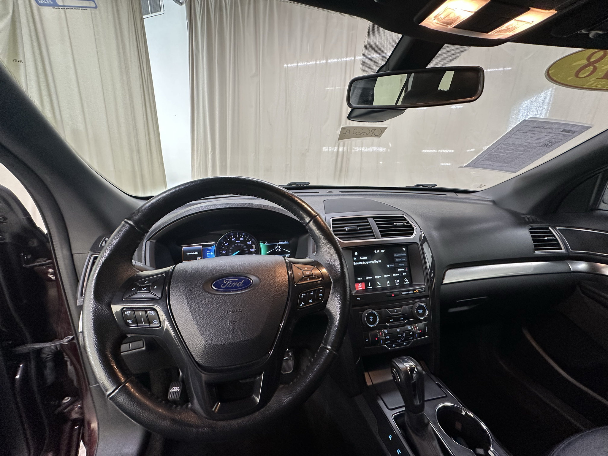 Used 2018 Ford Explorer XLT w/ Equipment Group 202A AWD/4WD image 25