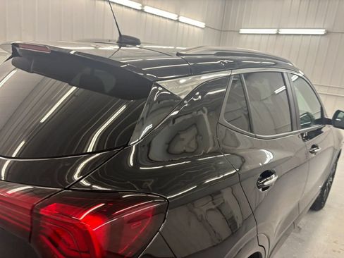 Used 2025 Buick Encore GX Sport Touring w/ Advanced Technology Package AWD/4WD image 29