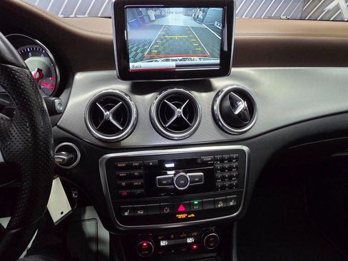 Used 2015 Mercedes-Benz GLA 250 4MATIC image 23